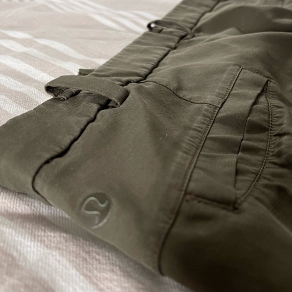 Men’s Lululemon Commission Pants - Dark Olive size 36 - Picture 2 of 3